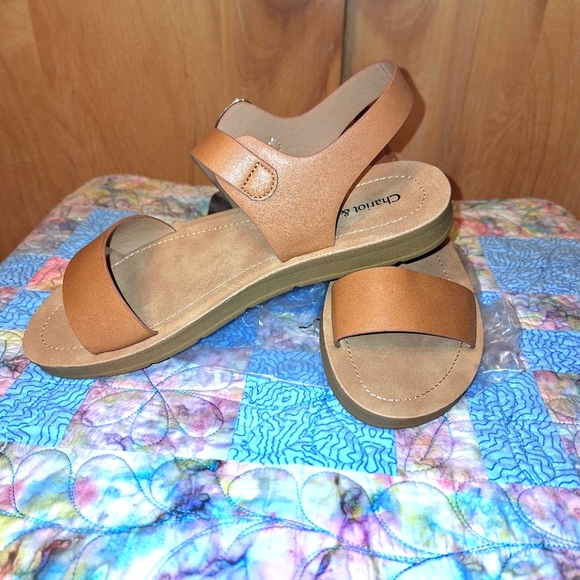 Chariot & Co Shoes - Chariot & Co Greek Style Sandal, Size 8 NWOT